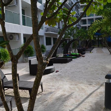 Maldives Laguna Beach Resort 3 جومتين بيتش المظهر الخارجي الصورة
