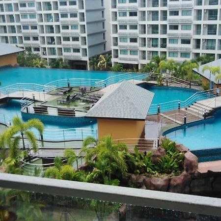 Maldives Laguna Beach Resort 3 جومتين بيتش المظهر الخارجي الصورة