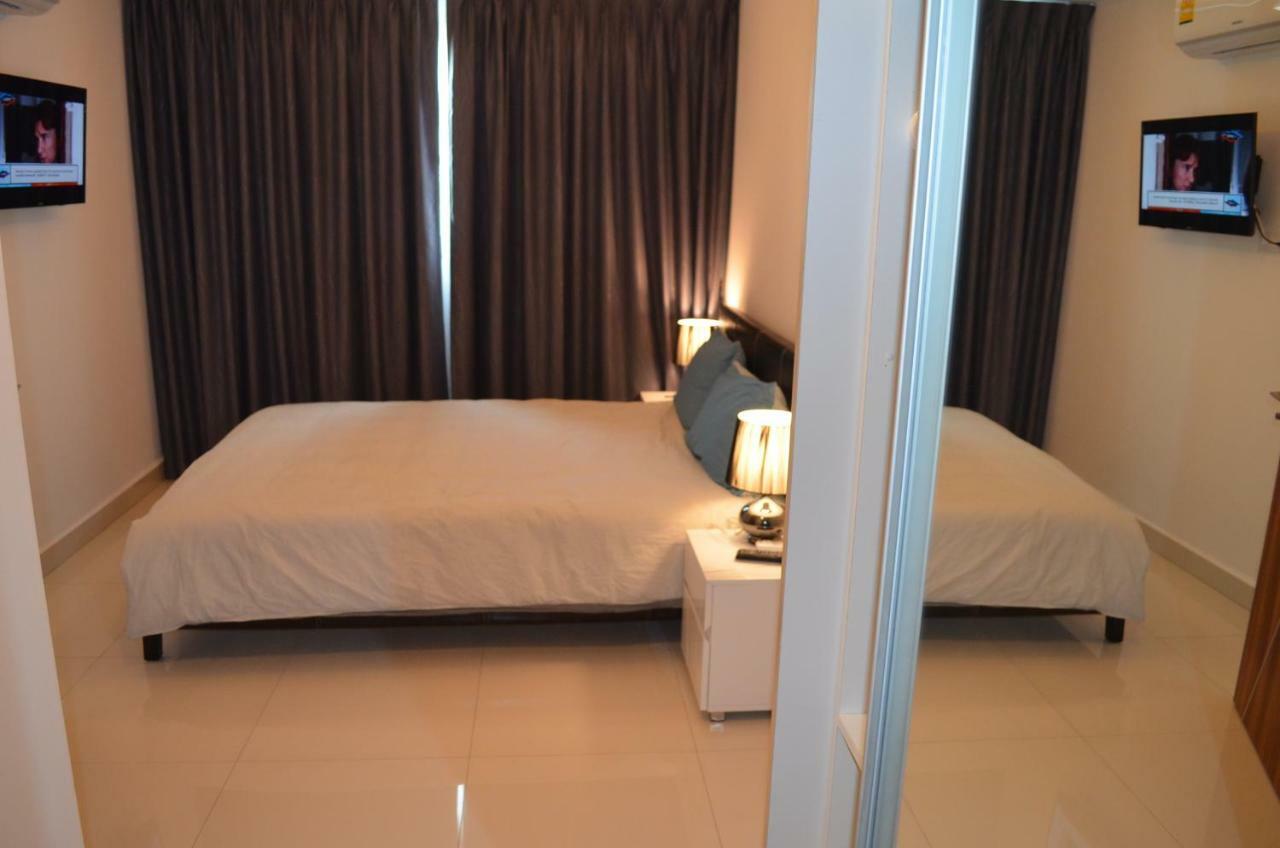 Maldives Laguna Beach Resort 3 جومتين بيتش المظهر الخارجي الصورة