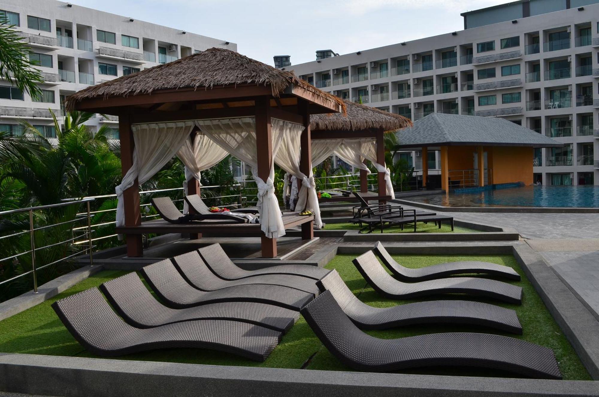 Maldives Laguna Beach Resort 3 جومتين بيتش المظهر الخارجي الصورة
