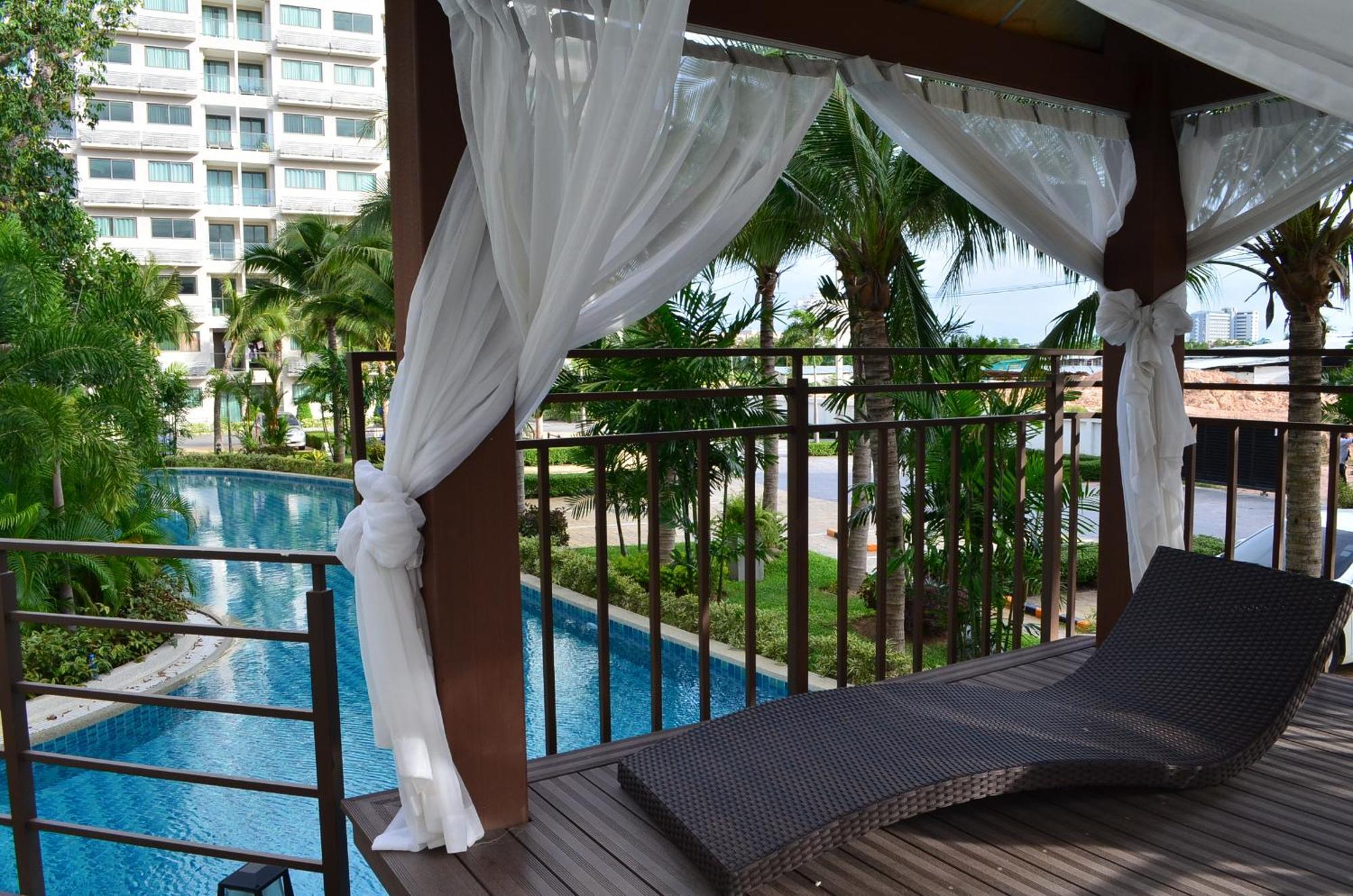 Maldives Laguna Beach Resort 3 جومتين بيتش المظهر الخارجي الصورة