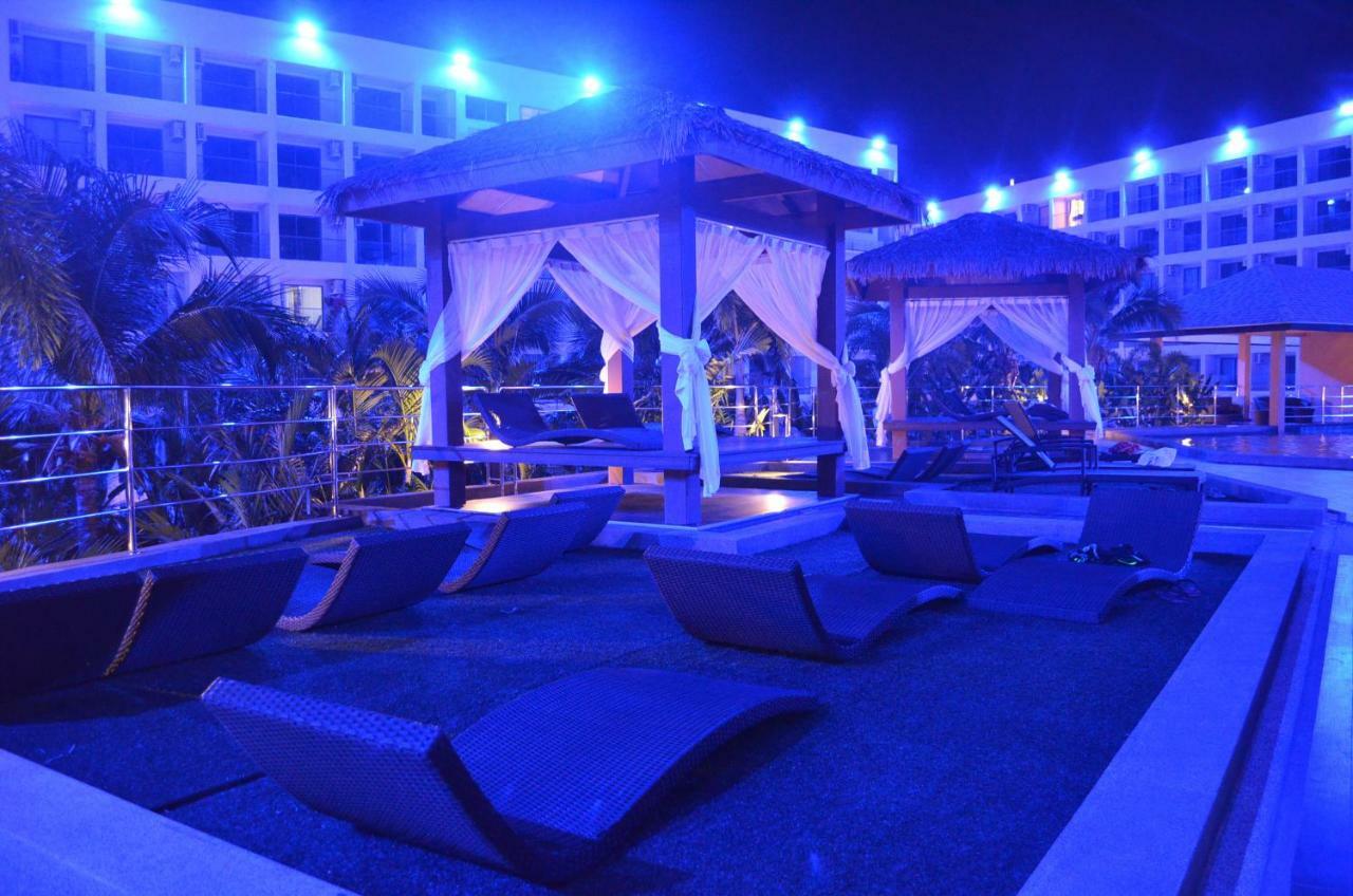Maldives Laguna Beach Resort 3 جومتين بيتش المظهر الخارجي الصورة